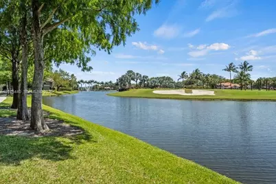 5555 N Military Trl #Marbella, Boca Raton, FL 33496 - Photo 15