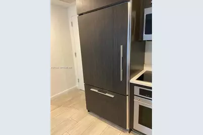 45 SW 9th St #1007, Miami, FL 33130 - Photo 17