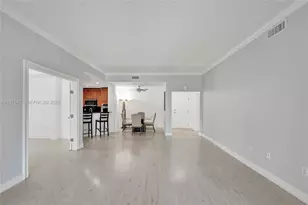 16135 Emerald Estates Dr, Weston, FL 33331 - Photo 17