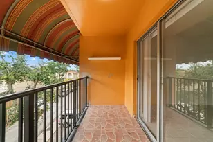 525 W 69th St, Hialeah, FL 33014 - Photo 7