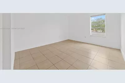 525 W 69th St #306, Hialeah, FL 33014 - Photo 9