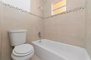 525 W 69th St, Hialeah, FL 33014 - Photo 17