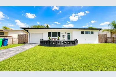 8357 NW 25th Ct, Sunrise, FL 33322 - Photo 3