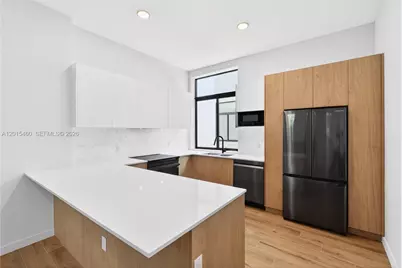 515 NE 61st St, Miami, FL 33137 - Photo 9