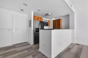 300 S Biscayne Blvd, Miami, FL 33131 - Photo 15
