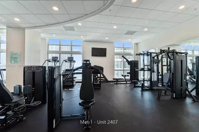 300 S Biscayne Blvd #T-2407, Miami, FL 33131 - Photo 35