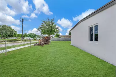 15575 NW 27th Ave, Miami Gardens, FL 33054 - Photo 29