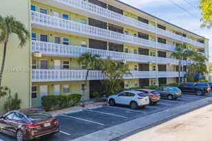 1425 Arthur St, Hollywood, FL 33020 - Photo 3