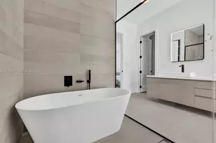 1220 S Alhambra Cir, Coral Gables, FL 33146 - Photo 17