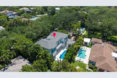 1220 S Alhambra Cir, Coral Gables, FL 33146 - Photo 27