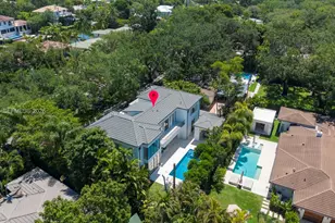 1220 S Alhambra Cir, Coral Gables, FL 33146 - Photo 27