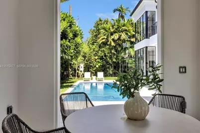 1220 S Alhambra Cir, Coral Gables, FL 33146 - Photo 13
