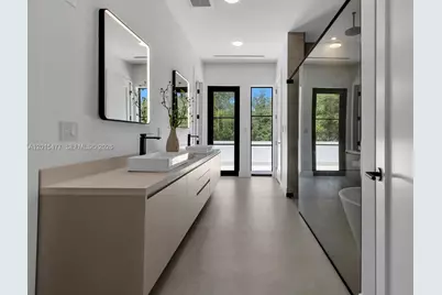 1220 S Alhambra Cir, Coral Gables, FL 33146 - Photo 15