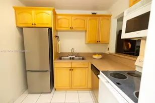 10385 N Kendall Dr, Miami, FL 33176 - Photo 13