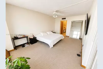 3375 N Country Club Dr #407, Aventura, FL 33180 - Photo 5