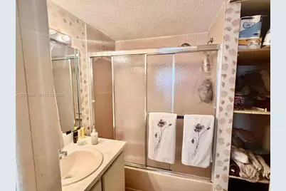 1460 N 43rd Pl #106, Hialeah, FL 33012 - Photo 15