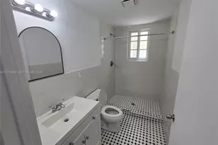 1345 Pennsylvania Ave, Miami Beach, FL 33139 - Photo 15