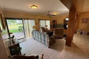 19300 W Lake Dr, Hialeah, FL 33015 - Photo 19