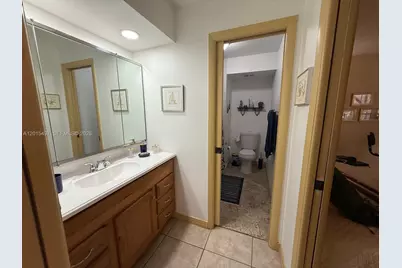 19300 W Lake Dr, Hialeah, FL 33015 - Photo 9