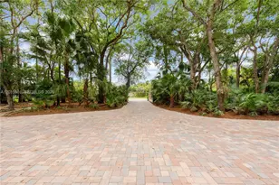 8875 SW 110th St, Miami, FL 33176 - Photo 5
