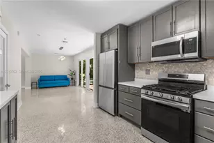 340 NE 129th St, North Miami, FL 33161 - Photo 11
