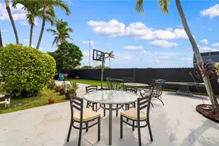 10435 SW 92nd St, Miami, FL 33176 - Photo 35