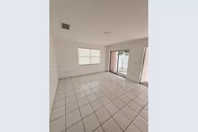 2645 SW 28th Ct #2647, Miami, FL 33133 - Photo 3