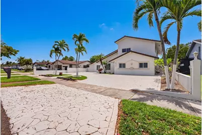 10934 SW 137th Ct, Miami, FL 33186 - Photo 3