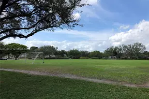 693 Live Oak Ln, Weston, FL 33327 - Photo 45