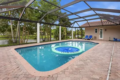 16530 Lake Tree Dr #16530, Weston, FL 33326 - Photo 13