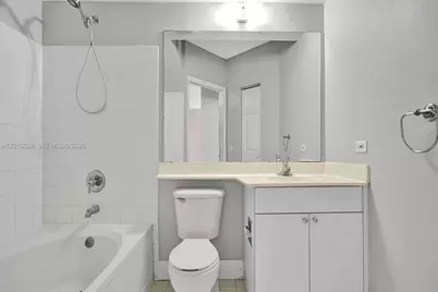 17150 N Bay Rd #2802, Sunny Isles Beach, FL 33160 - Photo 21