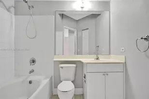 17150 N Bay Rd, Sunny Isles Beach, FL 33160 - Photo 21