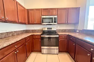 17031 SW 92nd St, Miami, FL 33196 - Photo 15