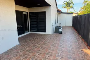 15232 SW 46th Ln, Miami, FL 33185 - Photo 9
