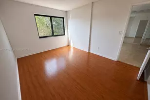 10253 NW 9th St Circle, Miami, FL 33172 - Photo 9