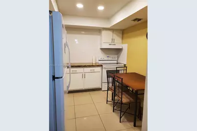 [Address not provided], Hallandale Beach, FL 33009 - Photo 9