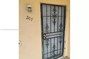 207 NE 141st St, Miami, FL 33161 - Photo 7