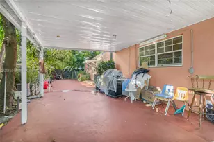 1041 NW 196th Terrace, Miami Gardens, FL 33169 - Photo 13
