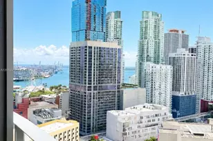 121 NE 5th St, Miami, FL 33132 - Photo 17