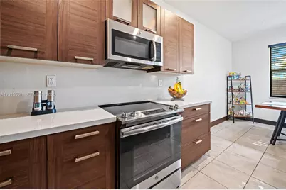 15776 NW 91st Ct, Miami Lakes, FL 33018 - Photo 15