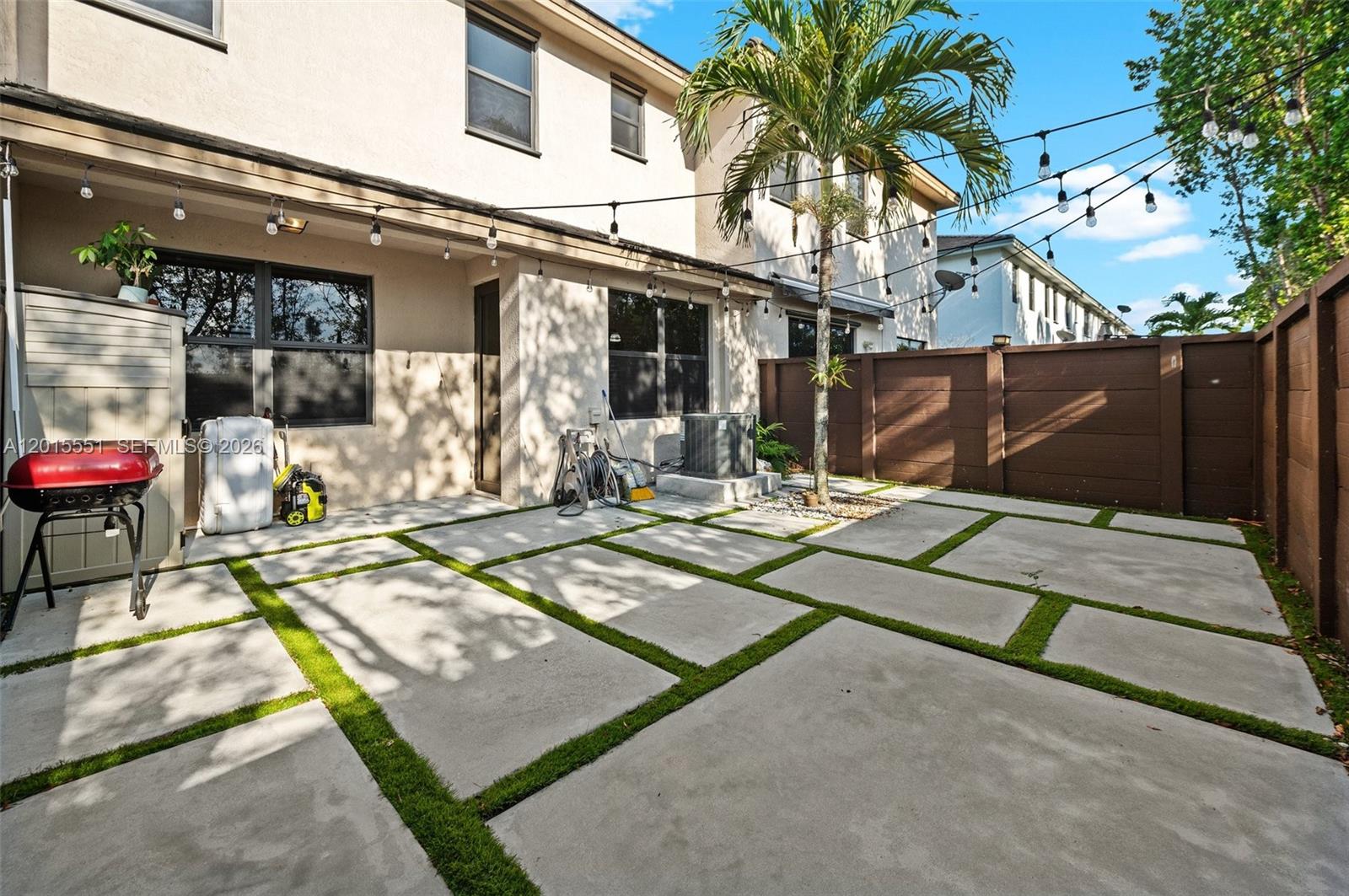 15776 NW 91st Ct - 15776 NW 91st Ct, Miami Lakes, FL 33018 Luxury Property | Jose Angel Pina