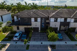 15776 NW 91st Ct, Miami Lakes, FL 33018 - Photo 3