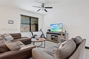 15776 NW 91st Ct, Miami Lakes, FL 33018 - Photo 13
