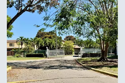 3610 SW 114th Ave #4-202, Miami, FL 33165 - Photo 3