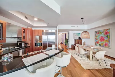 100 S Pointe Dr #1608, Miami Beach, FL 33139 - Photo 13