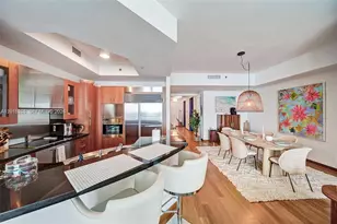 100 S Pointe Dr, Miami Beach, FL 33139 - Photo 13