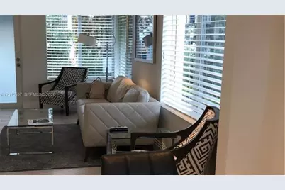 645 Lenox Ave, Miami Beach, FL 33139 - Photo 5