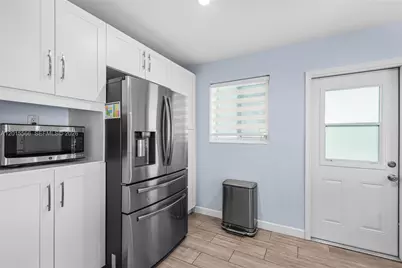 309 NW 43rd Ave, Plantation, FL 33317 - Photo 13