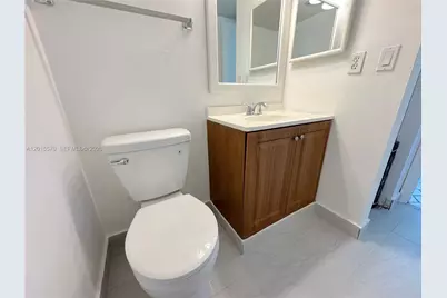 20400 W Country Club Dr #209, Aventura, FL 33180 - Photo 17