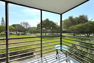 20400 W Country Club Dr, Aventura, FL 33180 - Photo 21
